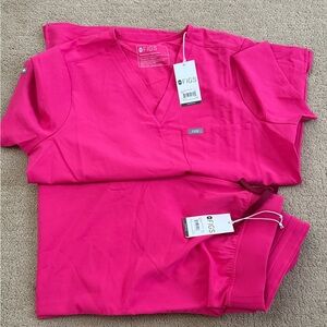 FIGS Scrub Set in Shocking Pink